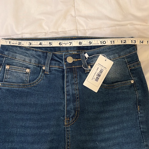 NWT High rise bootcut jeans - Picture 4 of 7